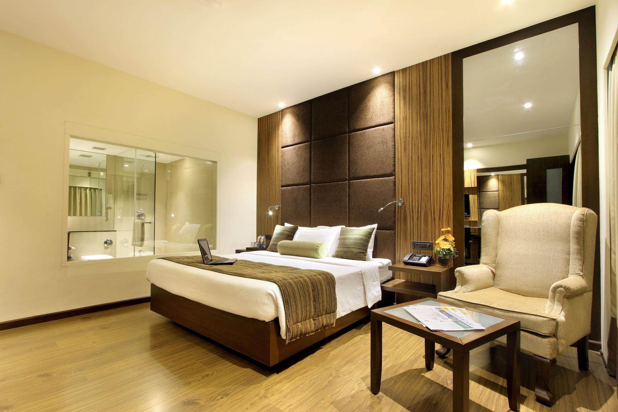 Hotel Express Towers Vadodara Exterior foto